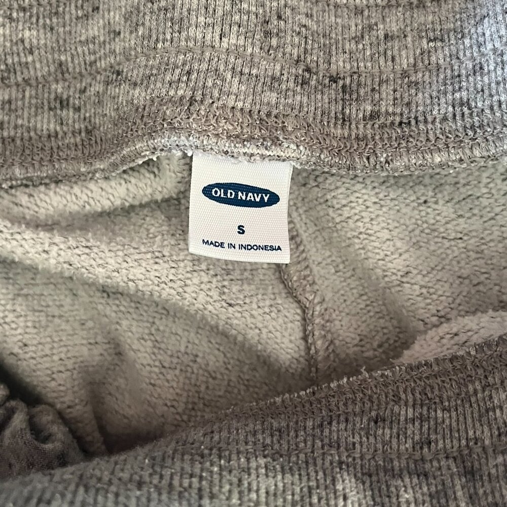 *SOLD* - Old Navy grey sweat pants size small - Picture 3 of 3